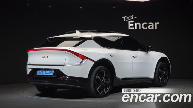Kia EV6 из Кореи Encar