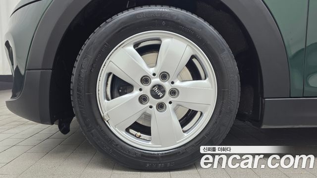 Mini Cooper 5Door Standard 3rd — пробег 129 834 км