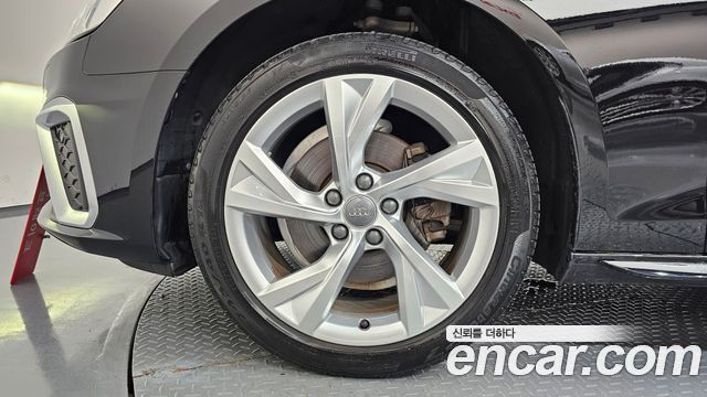 Audi A4 из Кореи Encar