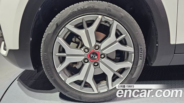 Kia Seltos из Кореи Encar