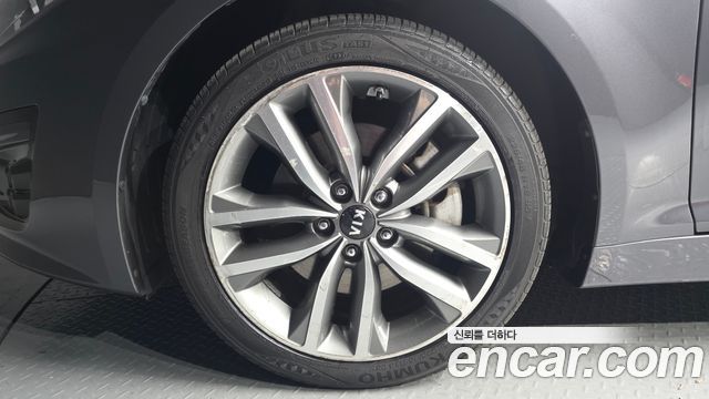 Kia K5 из Кореи Encar