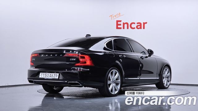 Volvo S90 D5 AWD Inscription — пробег 125 550 км