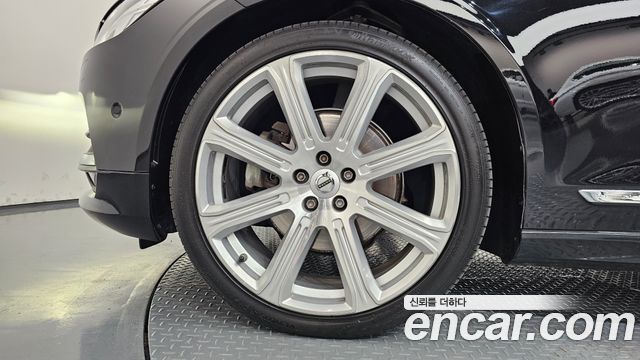 Volvo S90 D5 AWD Inscription — пробег 125 550 км