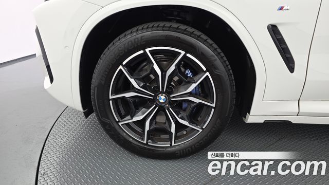 BMW X4 xDrive20i M Sport — пробег 18 807 км — фото 5 из 5