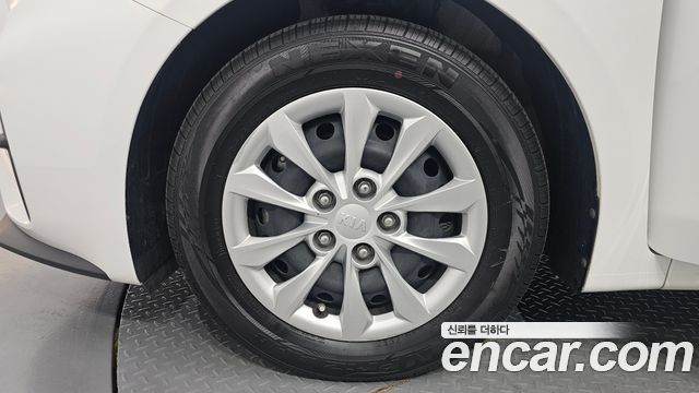 Kia K3 из Кореи Encar