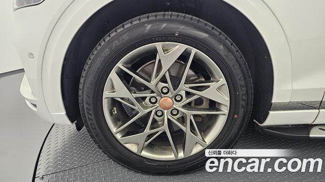Genesis GV70 из Кореи Encar