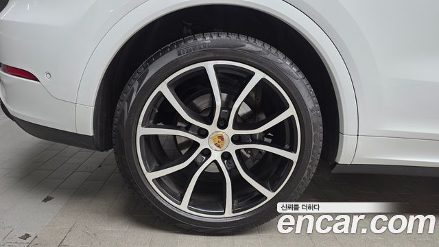 Porsche Cayenne 3.0 PLATINUM EDITION — пробег 30 449 км
