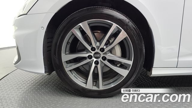 Audi A6 45 TFSI Quattro Premium — пробег 129 046 км