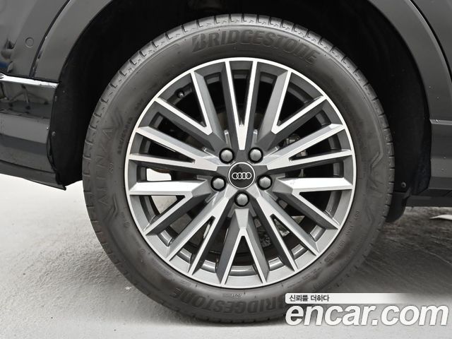 Audi Q3 35 TDI Premium — пробег 43 193 км