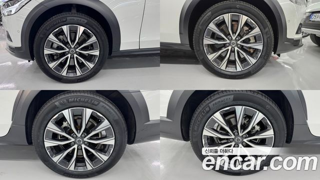 Volvo V90 B5 Ultra AWD — пробег 8 128 км