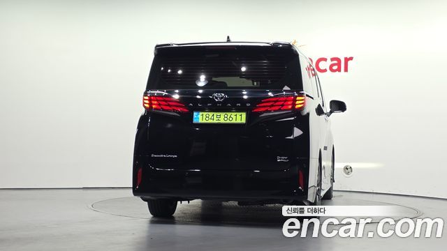 Toyota Alphard 2.5 HEV Executive AWD — пробег 60 292 км