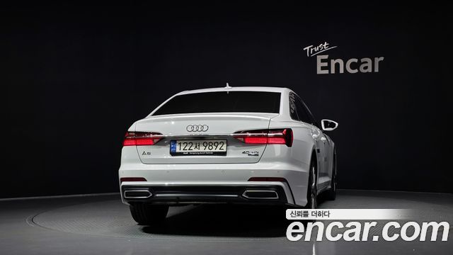 Audi A6 40 TDI Quattro Premium — пробег 97 139 км