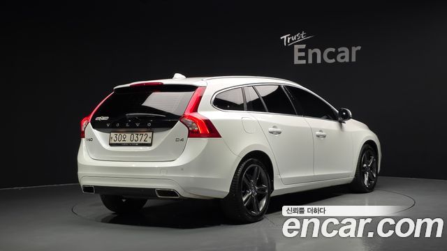 Volvo V60 D4 1st — пробег 117 920 км