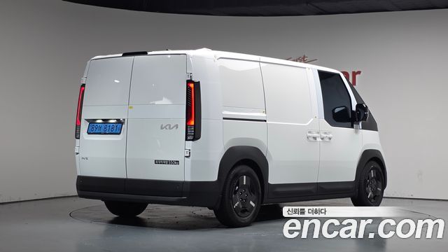 Kia PV5 Cargo Long Range Basic — пробег 469 км — фото 2 из 5