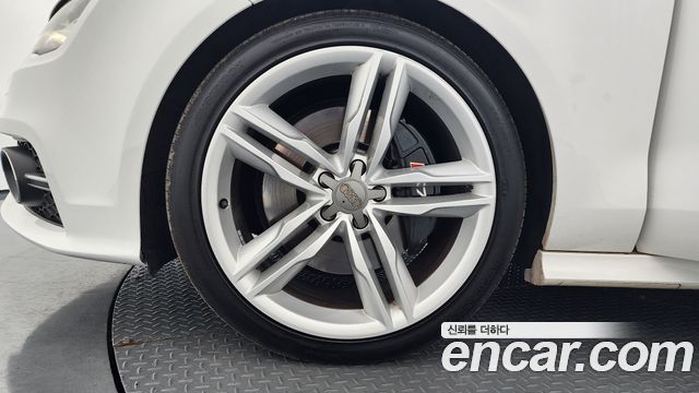 Audi A7 3.0 TFSI Quattro Dynamic 4G — пробег 137 010 км