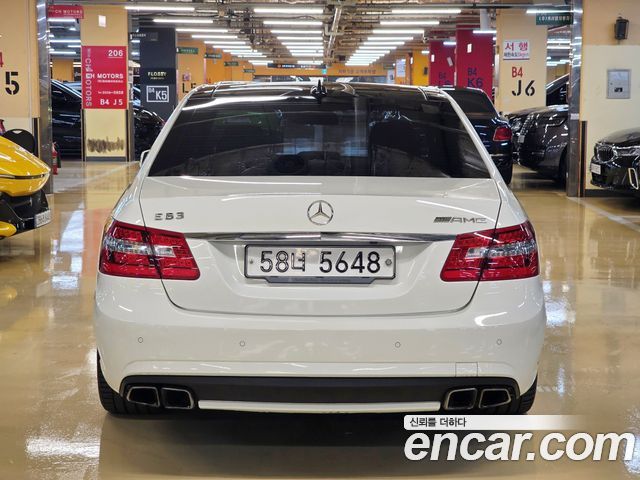 Mercedes-Benz E-Class E63 AMG — пробег 98 700 км — фото 4 из 5