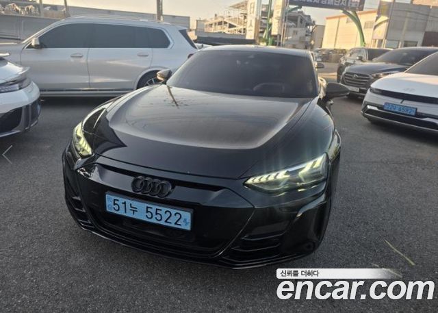 Audi RS e-tron GT GT RS — пробег 49 825 км