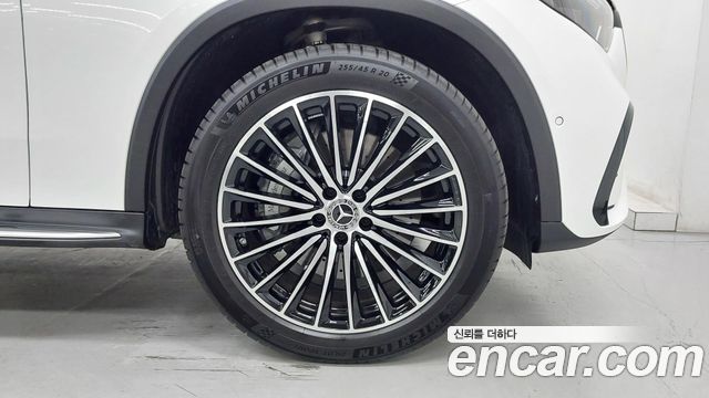 Mercedes-Benz GLC-Class GLC 300 4MATIC Avantgarde — пробег 2 527 км — фото 5 из 5