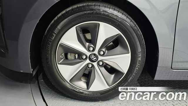 Hyundai Ioniq из Кореи Encar