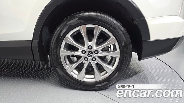 Toyota RAV4 2.5 4WD Hybrid 4th — пробег 84 030 км