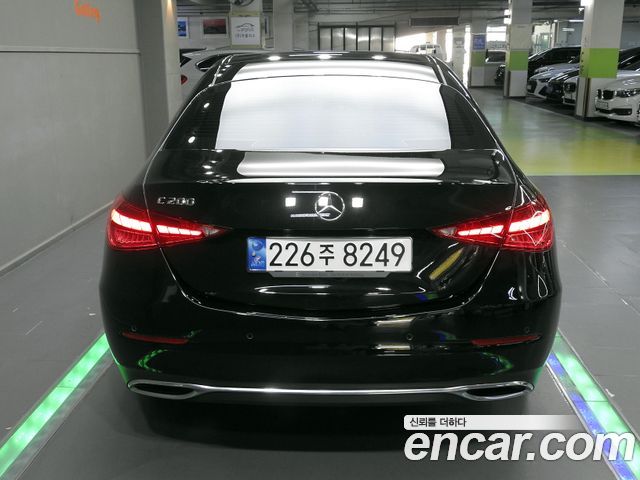 Mercedes-Benz C-Class C200 Avantgarde — пробег 27 600 км — фото 4 из 5