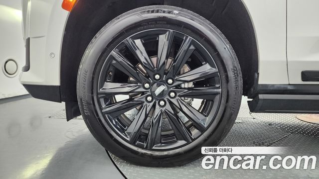 Cadillac Escalade 6.2 Sports Platinum — пробег 67 329 км — фото 5 из 5