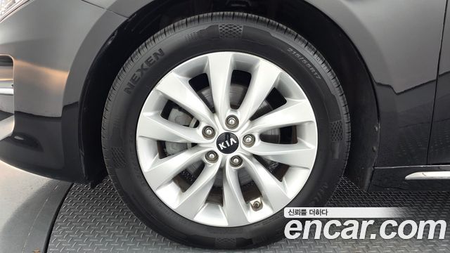 Kia K5 из Кореи Encar