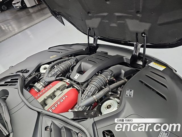 Ferrari Purosangue из Кореи Encar