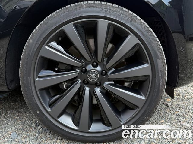 Land Rover Range Rover P615 SV LWB — пробег 24 500 км