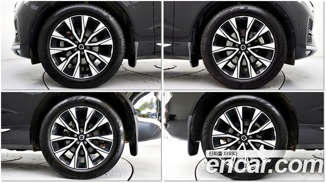 Volvo XC60 B5 Ultimate Bright — пробег 95 940 км