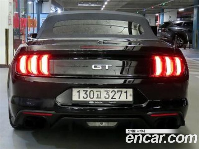 Ford Mustang GT Convertible — пробег 28 100 км