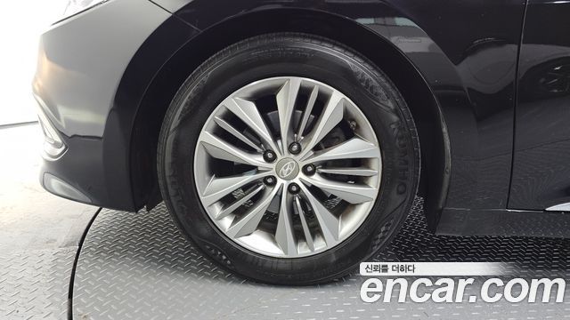 Hyundai Grandeur HG240 Modern — пробег 180 308 км