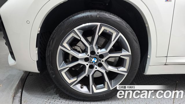 BMW X1 xDrive 20i M Sport — пробег 33 635 км — фото 5 из 5
