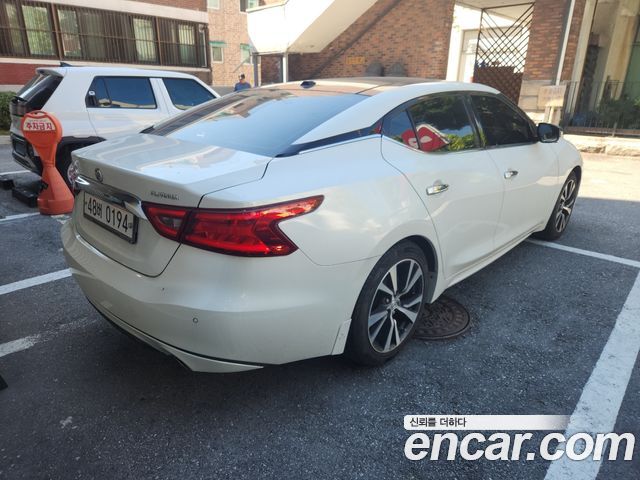 Nissan Maxima 3.5 Platinum — пробег 141 496 км