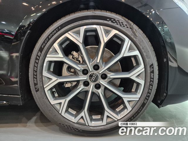 Audi A6 40 TFSI S Line — пробег 20 км