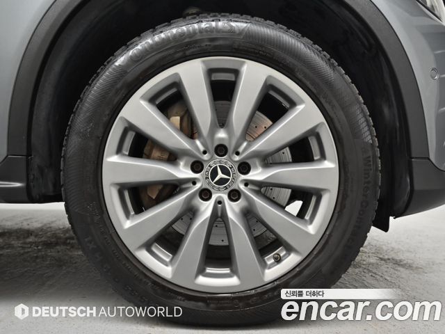 Mercedes-Benz GLC-Class GLC350e 4MATIC Premium — пробег 146 843 км