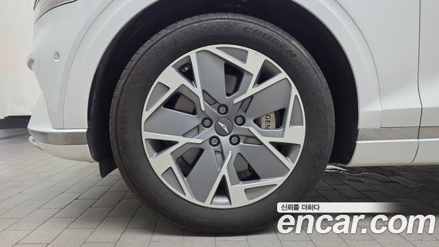Genesis GV70 e-AWD — пробег 91 808 км