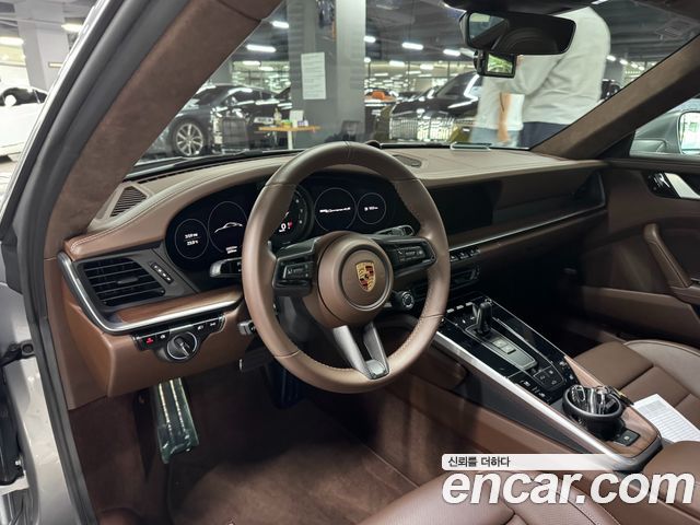 Porsche 911 Carrera 4S — пробег 2 300 км