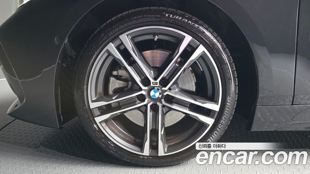 BMW 1-Series 120i M Sports — пробег 7 885 км