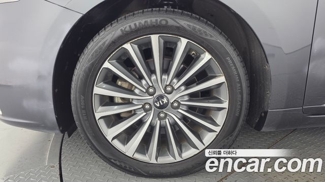 Kia K7 из Кореи Encar