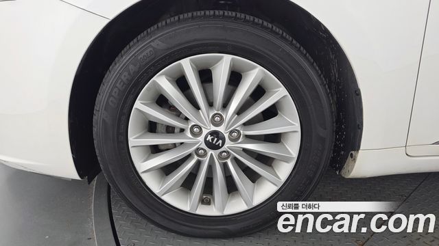 Kia K7 из Кореи Encar
