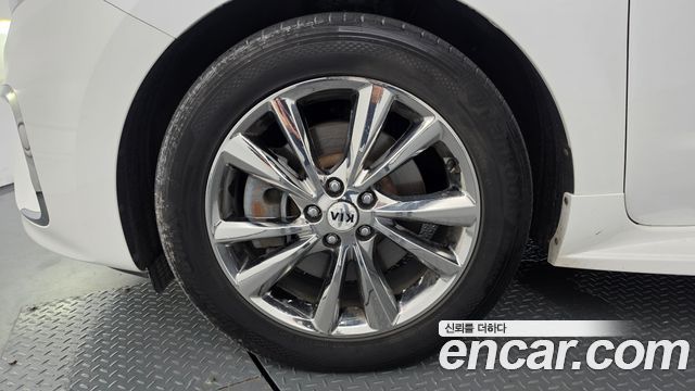 Kia Carnival Gasoline 9-Seater Noblesse Special — пробег 124 943 км