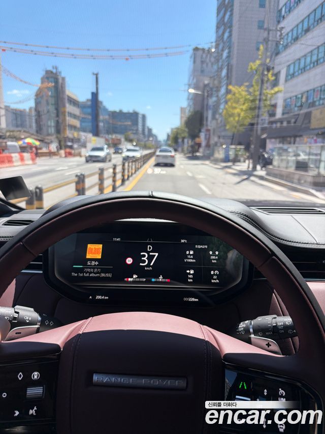 Land Rover Range Rover Sport P400 AB — пробег 1 000 км