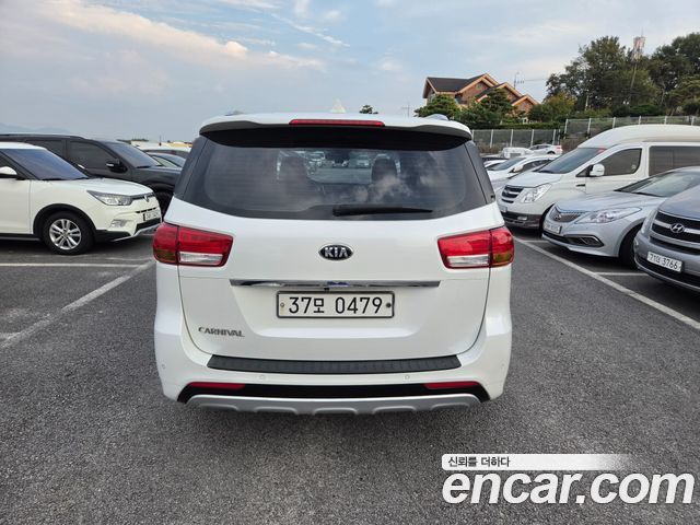Kia Carnival 9-seater Prestige — пробег 262 000 км