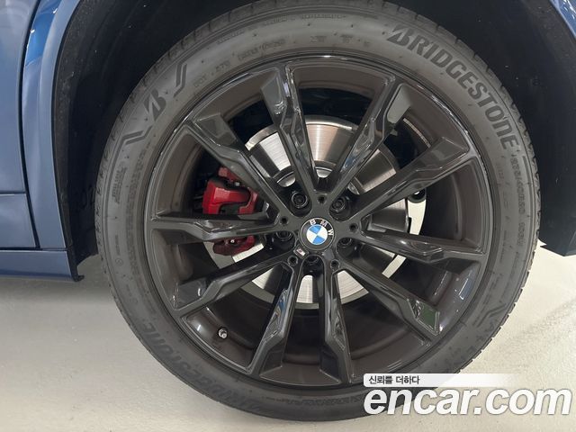 BMW X4 xDrive20i M Sport Pro Special Edition — пробег 3 300 км