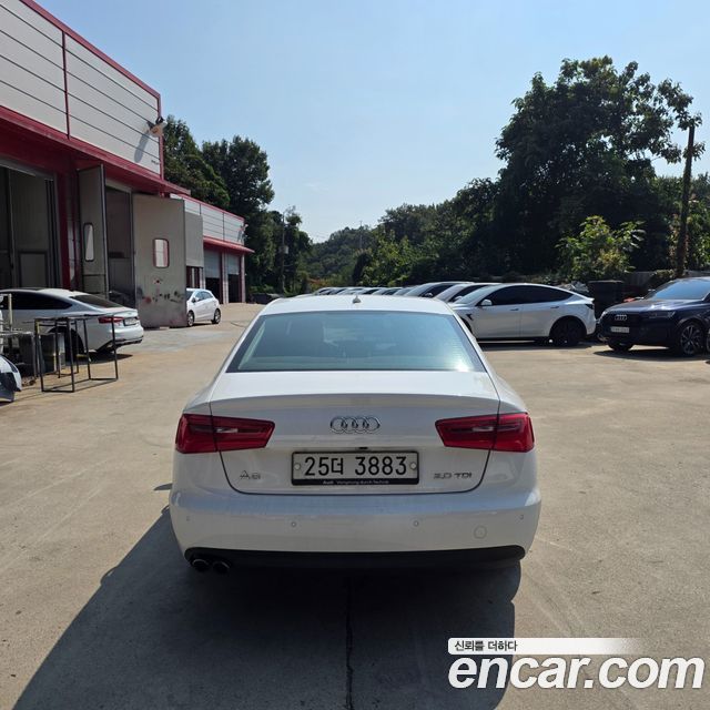 Audi A6 2.0 TDI Dynamic C7 — пробег 284 594 км