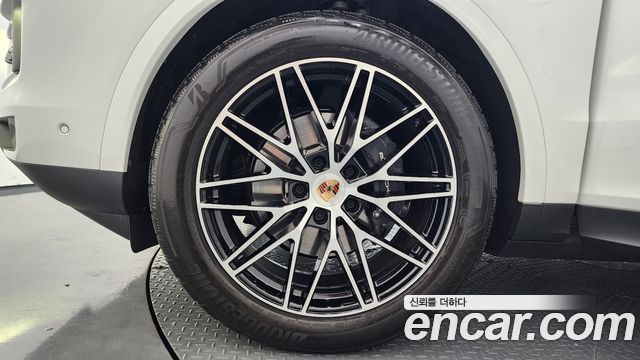 Porsche Cayenne 3.0 Coupe — пробег 6 271 км