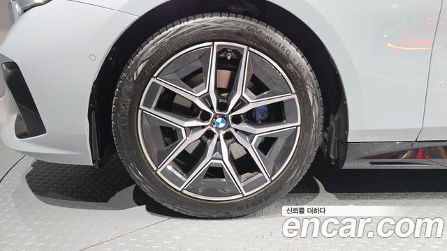 BMW 5-Series 523d M Sport — пробег 13 331 км