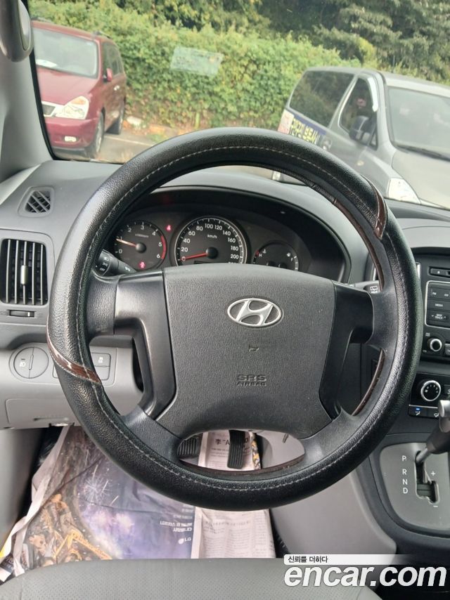 Hyundai Starex 3-Seater VAN Smart — пробег 240 553 км