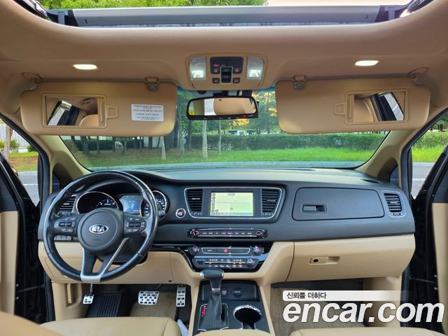 Kia Carnival из Кореи Encar